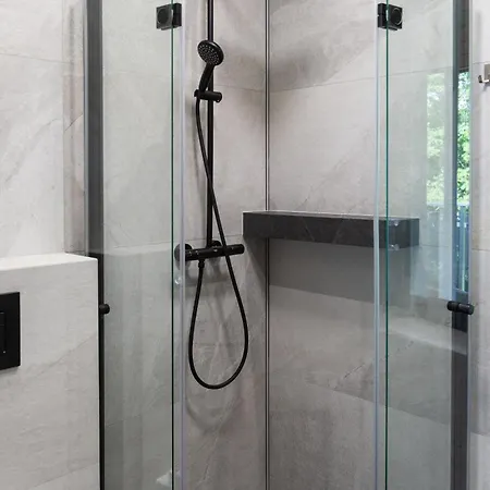 Ostoja Z Sauna Apartment *